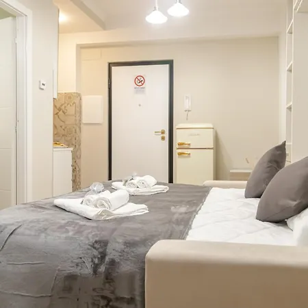 San Giovanni 200mt Metroc Monolocale Per 2 Al Centro Appartement Rome