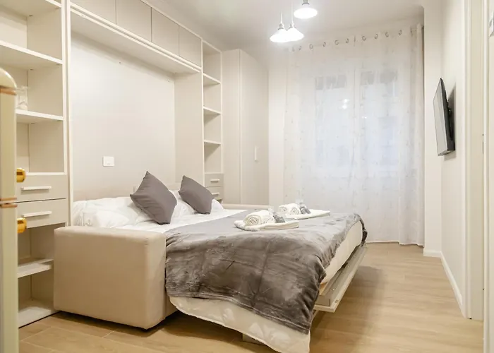 Appartement San Giovanni 200mt Metroc Monolocale Per 2 Al Centro